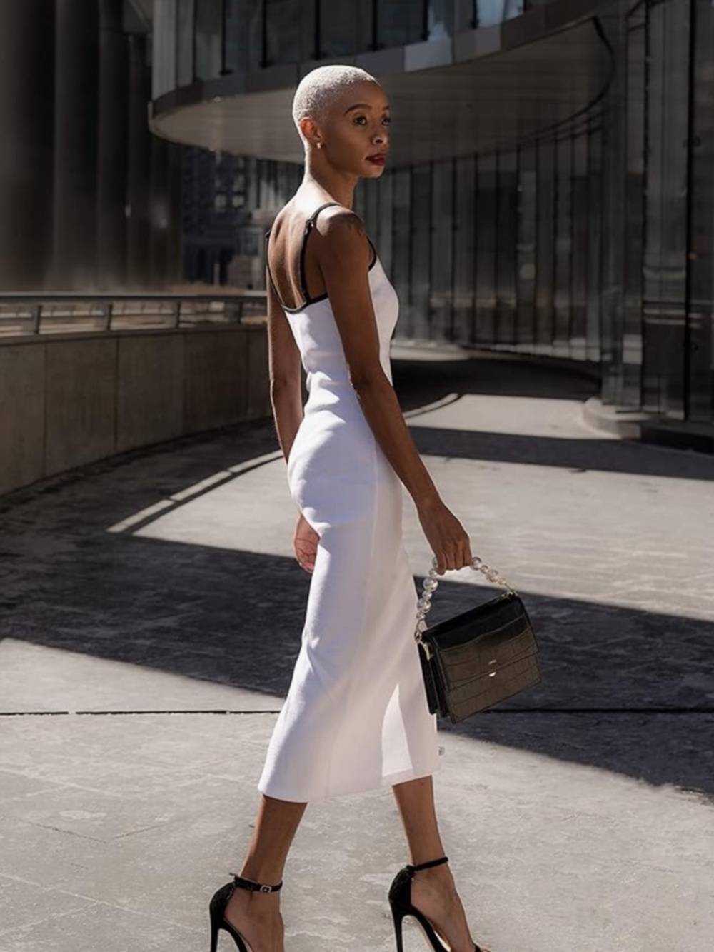 The Drop Women's White Bodycon Dress with Sweetheart Neckline - Picture 2 of 5